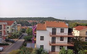 Luxury Apartment Flora, Stari Grad, Hvar Island